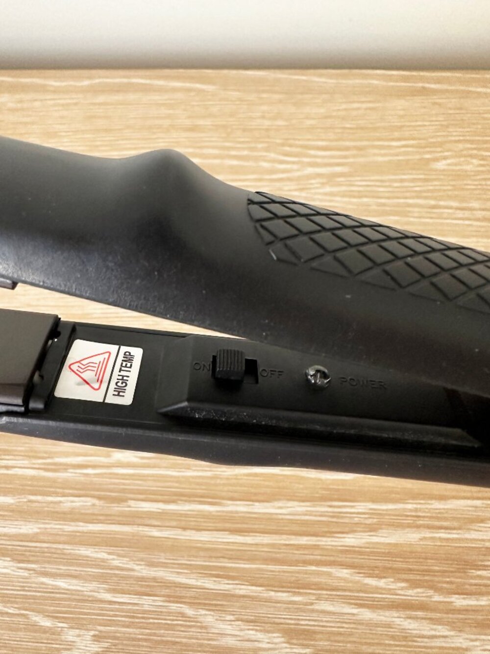 Jose Eber Ceramic 1" Flat Iron - Picture 4 of 4
